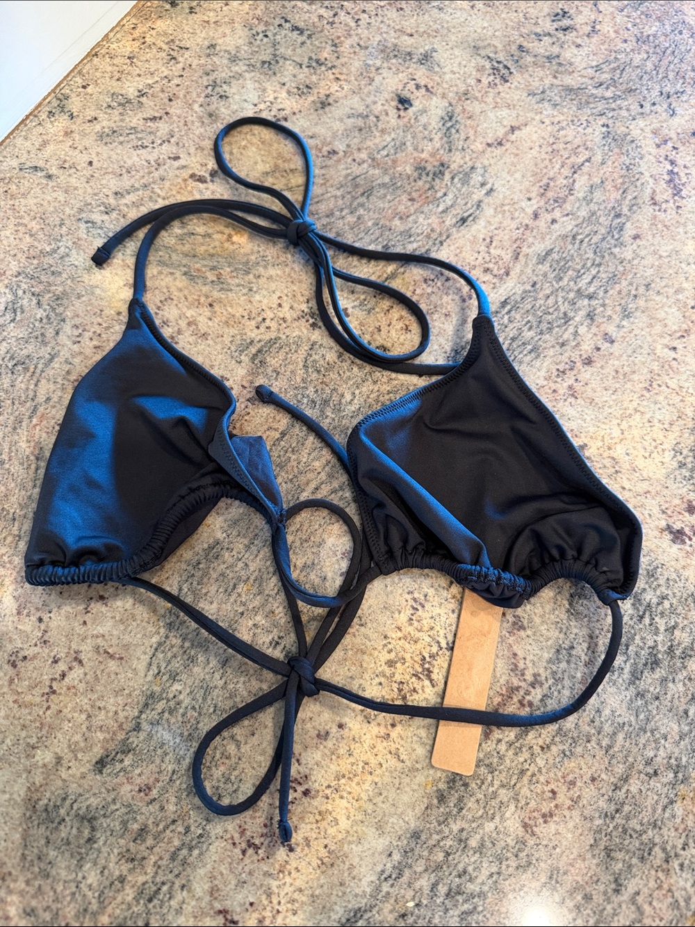 Skims Signature Swim Triangle Top Onyx L NWT